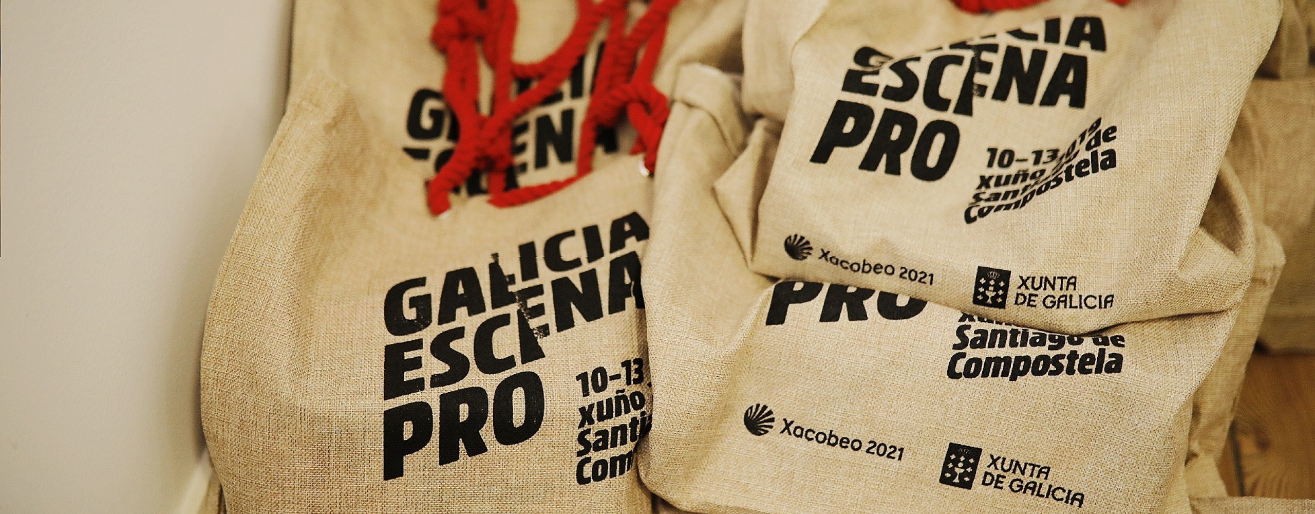 Escena Galega acorda coa Xunta aprazar a celebración do oitavo mercado Galicia Escena PRO